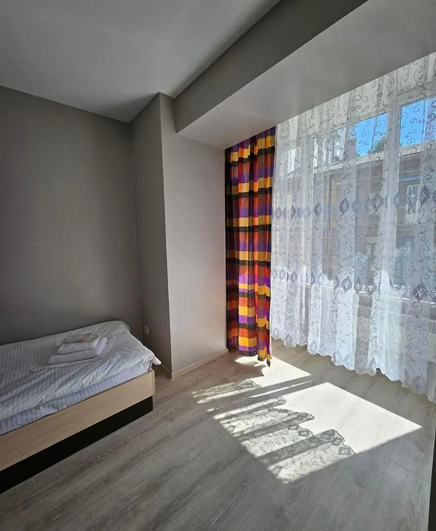 Hotel Lion Hill Leopoli